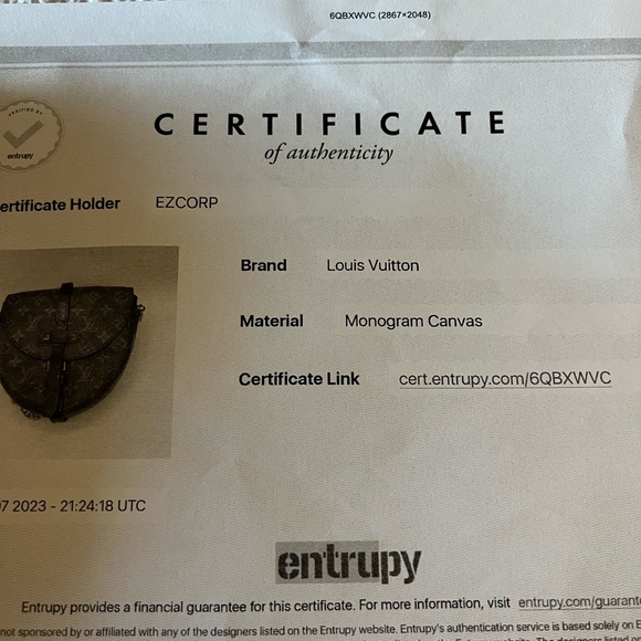 Louis Vuitton - Picture 7 of 15